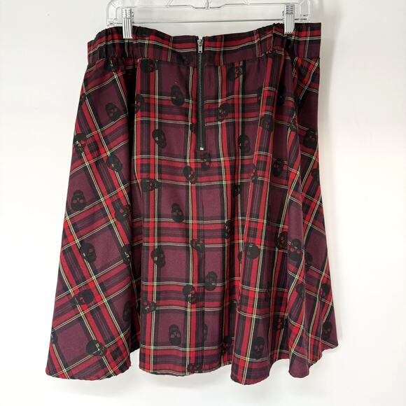 Torrid Mini Skirt Womens 1X Burgundy Red Plaid Goth Skulls Punk Grunge 13904737 - Picture 5 of 11